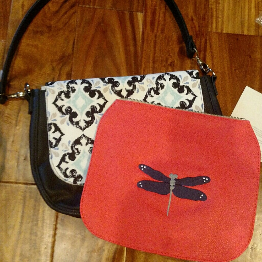 Studio Thirty one bag with strap amd two flaps